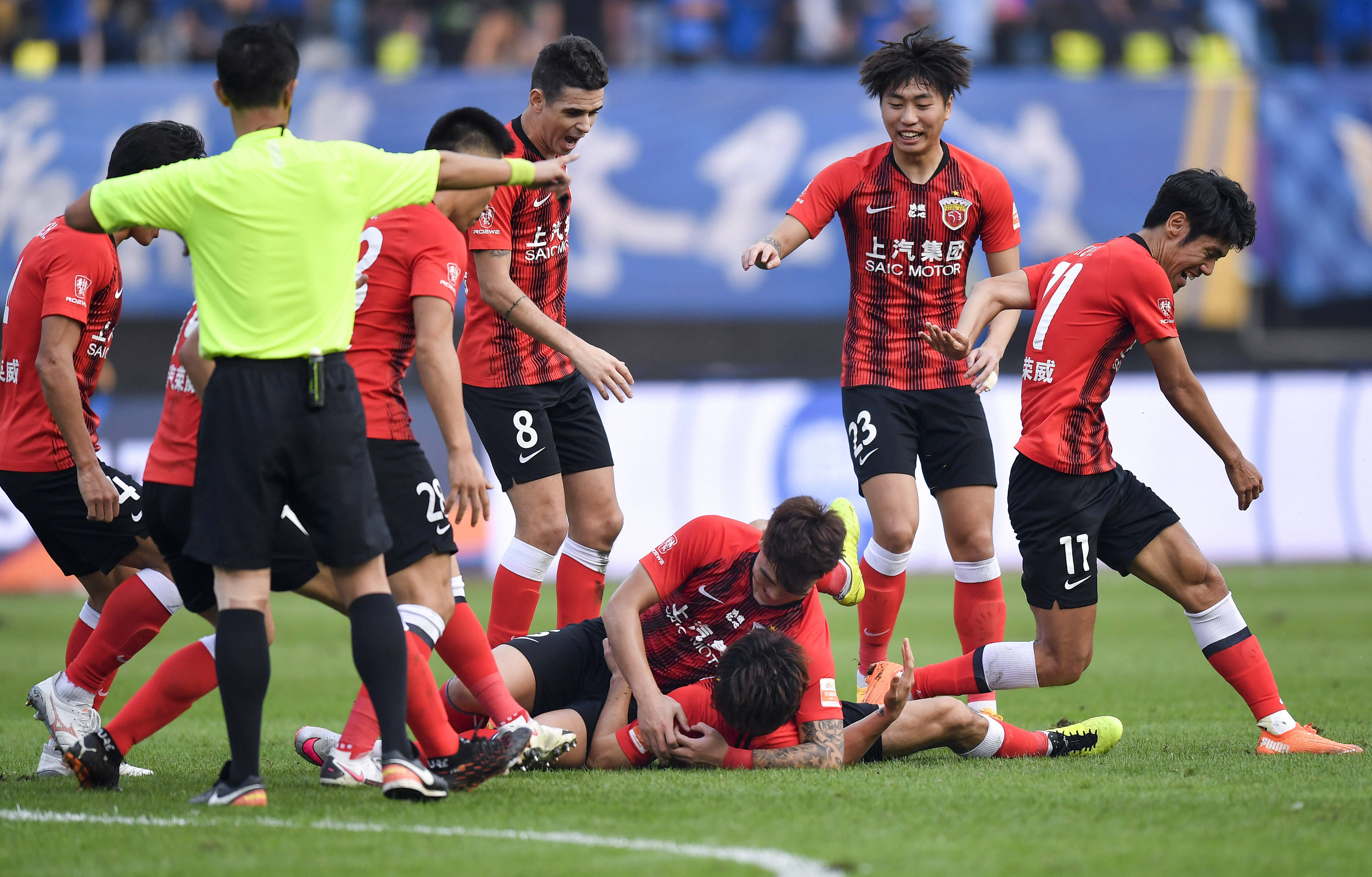 不仅是一件 不仅是一件