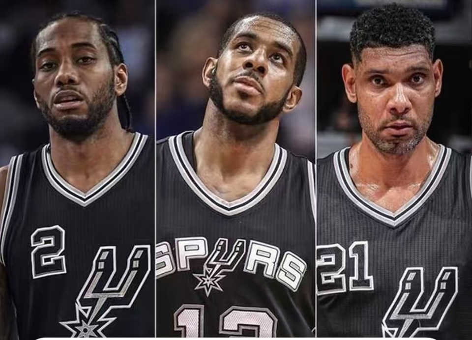 做出假向前 做出假向前