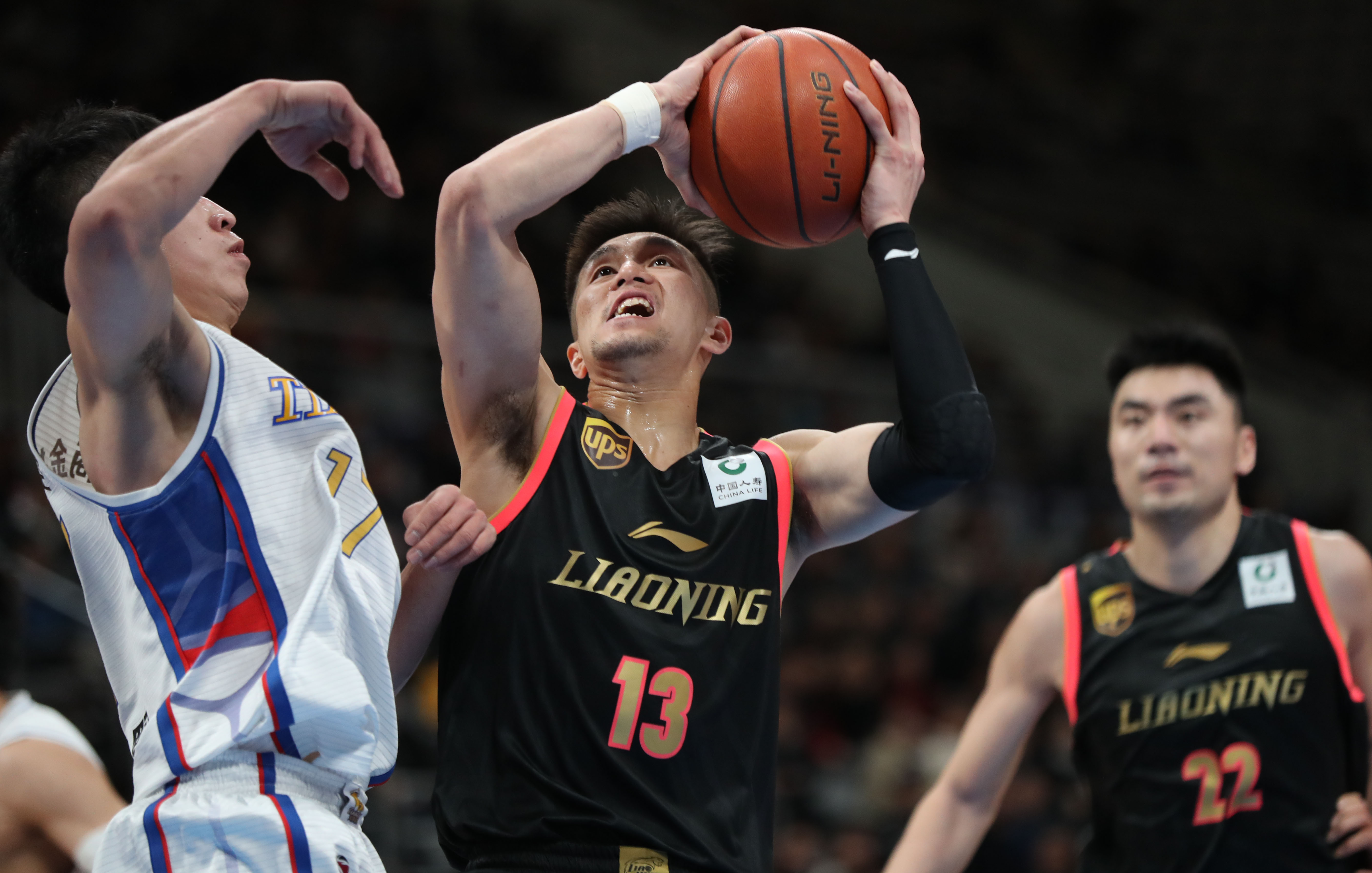 扩大偏见和 扩大偏见和